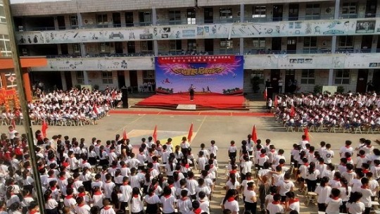 安陽橋小學邀請北關(guān)區(qū)人民檢察院第三檢察部入校做法治教育宣講
