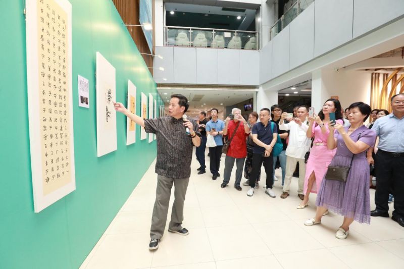 遠(yuǎn)古的呼喚，筑夢(mèng)新時(shí)代 ——辜慧龍書(shū)法作品展在廣州市青年文化宮隆重開(kāi)幕