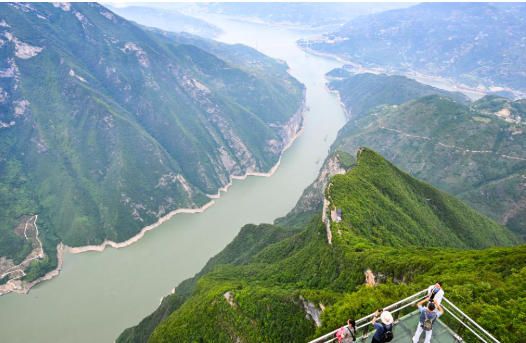 重慶：修復(fù)“生態(tài)廊道” 打造文旅新場(chǎng)景、新地標(biāo)
