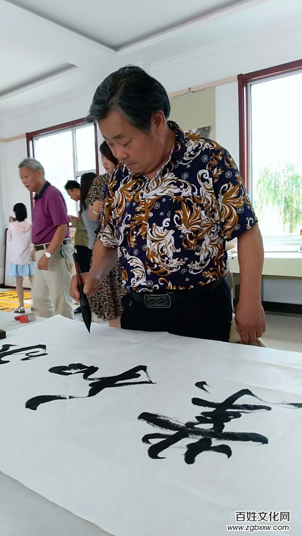 CCTV我愛你中華網(wǎng)絡(luò)電視頻道《放飛夢(mèng)想》欄目走進(jìn)山東儒林文化園