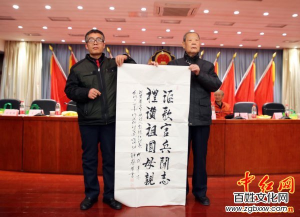 著名軍旅詩(shī)人殷德江詩(shī)歌創(chuàng)作60年作品研討會(huì)在京召開——德性光耀大地昭齊魯子弟文品，江河情激浪花揚(yáng)軍旅老兵詩(shī)才（組圖）