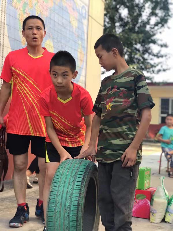 陽(yáng)光少年隊(duì) 愛心公益行