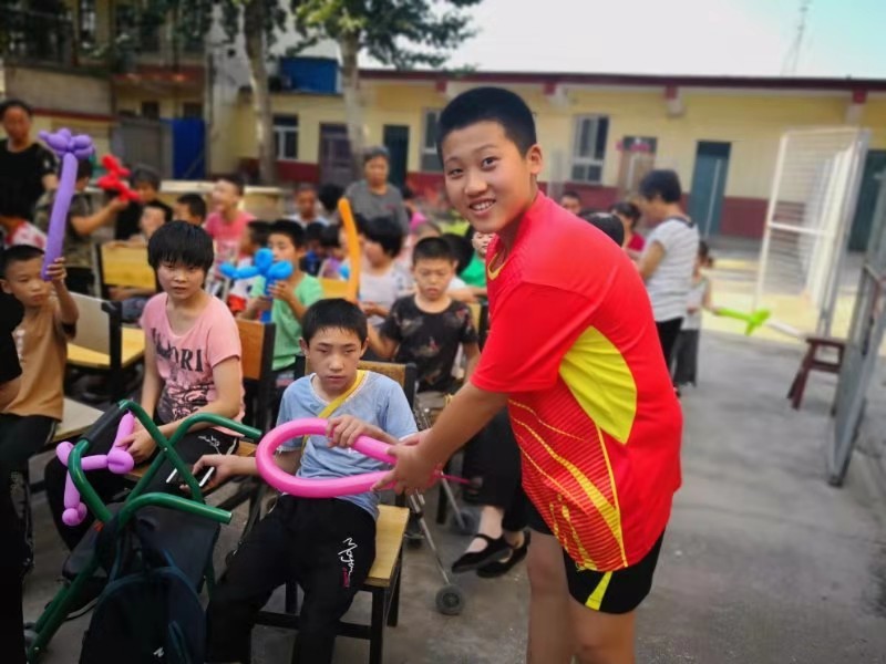 陽(yáng)光少年隊(duì) 愛心公益行