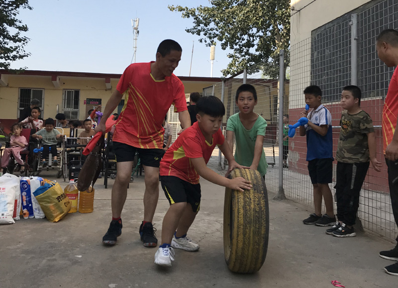 陽(yáng)光少年隊(duì) 愛心公益行