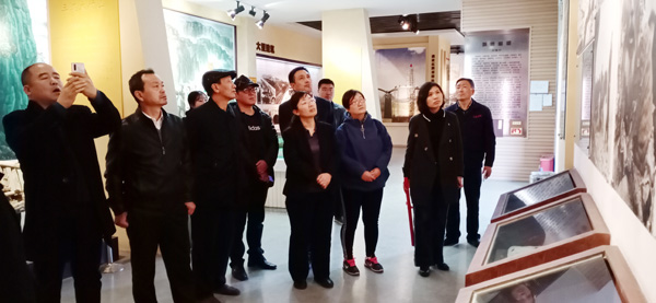 安陽民建第九支部組織開展“不忘合作初心，繼續(xù)攜手前進”主題教育實踐活動