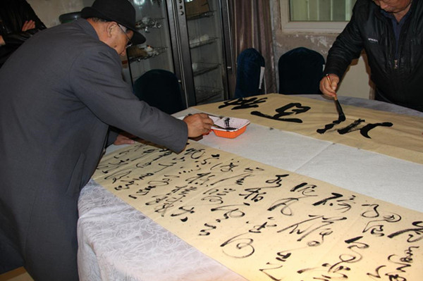 安陽“書畫名家作品進(jìn)萬家”活動隆重啟動