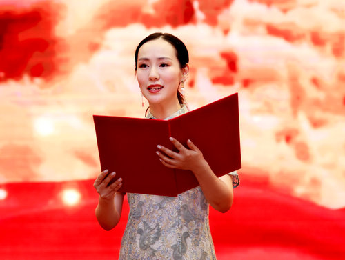 中華詩詞學(xué)會(huì)演藝界詩詞工作委員會(huì)成立暨詩詞吟誦大會(huì)在京舉行